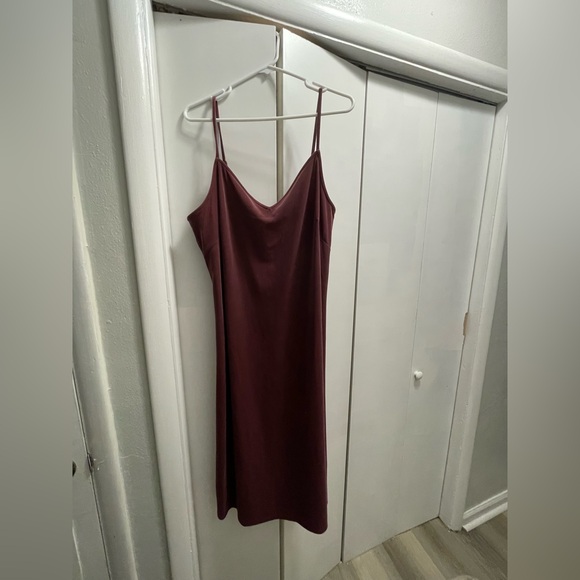 Time and Tru Plum Velvet Slip Dress - Picture 2 of 4